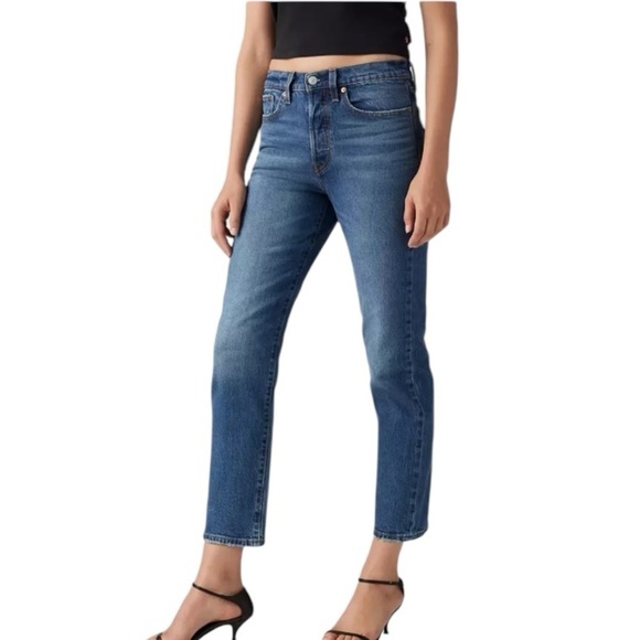 Levi Premium Wedgie Straight High Rise Button Fly. Blue Size 26 #789 - Picture 1 of 13